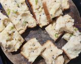 A picture of step 5 of Stuffing Besan Bread Toast.
