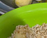 Foto langkah ke 3 dari resep Peanut Choco Thumbprint Cookies.