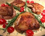 A picture of step 4 of Lemon butter rosemary and spinach chicken thighs.