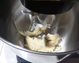 Foto del paso 2 de la receta: Muffins de plátano y nuez, con una cobertura de dulce de leche
