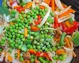A picture of step 9 of Chicken Lo Mein C&G.
