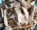 Foto langkah ke 1 dari resep Ayam Suwir Pedas Manis.