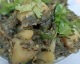 A picture of step 1 of Palak aloo ki bhaji.