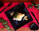 Foto del paso 2 de la receta: Salmón a la plancha con salsa de mango y yogur rápida