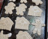 Foto del paso 3 de la receta: 🎅🏻 Galletitas Navideñas de miel y especias