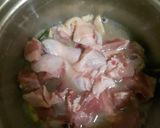 รูปขั้นตอนการทำที่ 1 ของ ไก่คั่วปลาร้า