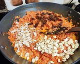 A picture of step 4 of Gajar ka halwa.