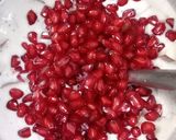 एप्पल अनार का रायता (Apple Anar ka Raita recipe in Hindi) रेसिपी चरण 2 फोटो