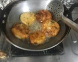 आलू टिक्की (Aloo Tikki Recipe in Hindi) रेसिपी चरण 2 फोटो