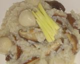 รูปขั้นตอนการทำที่ 7 ของ โจ๊กเห็ดหอมใส่ลูกชิ้น (Shiitake Mushroom and Meatball Congee)