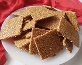 तिल चिक्की (til chikki recipe in Hindi) रेसिपी चरण 6 फोटो