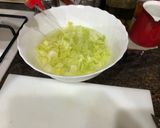 Foto del paso 2 de la receta Muslo de pollo deshuesado sin piel a la plancha con ensalada