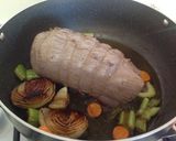 Foto del passaggio 3 della ricetta Tagliata di filetto di manzo al rosmarino con mini peperoni al forno