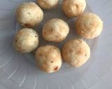 A picture of step 8 of Feast special curd vada.