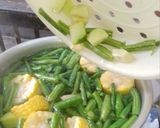 Foto langkah ke 2 dari resep Resep Sayur Asem Pedas Simpel dan Enak.