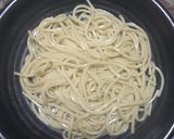 Foto langkah ke 2 dari resep Spagetti saus Kailan Tuna.