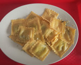 Foto del paso 2 de la receta: Sellos de pasta fresca rellenos de ricota y espinacas