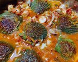 Foto del paso 4 de la receta: Cazuela de mariscos con arroz amarillo