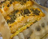 Hình bước làm 5 của món Cá hồi nướng rosemary và thyme