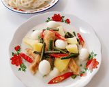 Foto langkah ke 5 dari resep Gulai Putih Kentang Telur.