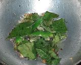 A picture of step 3 of Pears curd with chia seeds.