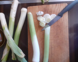 Foto del paso 1 de la receta: Pastel de puerro y atún