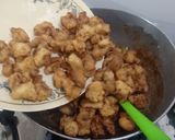 A picture of step 12 of Cauliflower Manchurian.