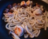 A picture of step 5 of Seafood Yaki Udon.