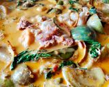 รูปขั้นตอนการทำที่ 7 ของ เมนู แกงเผ็ดน้ำข้นเนื้อติดมันพุงปลาแซลมอน😋😋