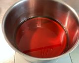 Une image de l'étape 1 de Crèmes caramélisées à la cerise.