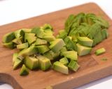 Avokádós tojássaláta recept fázis 3 fotója