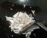 Foto langkah ke 3 dari resep Sayur bening wortel, labu siam, kentang dan telur.