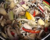 รูปขั้นตอนการทำที่ 3 ของ 🍄แกงเห็ด 🍲
