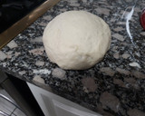 Foto del paso 1 de la receta: Medialunas de manteca muy fáciles y rápidas