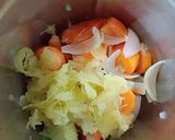 A picture of step 2 of Drumstick soup.