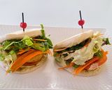 A picture of step 2 of Open Bun Burger.