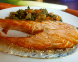 Foto del paso 3 de la receta: Salmón a la plancha con verduritas salteadas