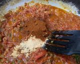 A picture of step 7 of Spaghetti Bolognese (Italian Red Sauce spaghetti).