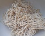 รูปขั้นตอนการทำที่ 1 ของ ลวกบะหมี่ในไมโครเวฟ 4 mins Egg noodles in Microwave