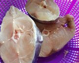Gambar langkah 1 resipi Asam Pedas Ikan Tenggiri.
