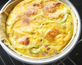 Foto del paso 8 de la receta: Quiche de calabacín y jamón york