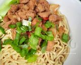 Foto langkah ke 10 dari resep Mie Ayam Abang-Abang Gerobak Biru.