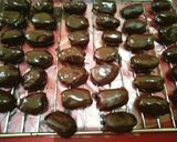 Foto langkah ke 5 dari resep Kurma Coklat Sikecil Kaya Manfaat.
