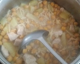 Foto del paso 12 de la receta: Sopa de garbanzos con fideos con pollo