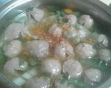 Foto langkah ke 8 dari resep Sop baksoo.