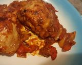 Foto del passaggio 5 della ricetta Pollo e peperoni alla romana