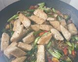 Foto langkah ke 5 dari resep Oseng tempe menjes cabe hijau.
