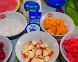 Foto langkah ke 1 dari resep Salad buah🍇🍉🍊🍎🍓.