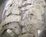 Foto langkah ke 2 dari resep Udang Tepung Instant.