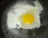 Foto del paso 3 de la receta: Huevo Escalfado a lo Carmelita